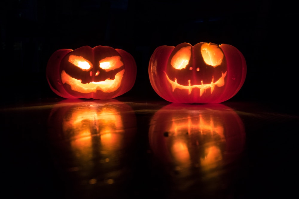 two jack o' lanterns