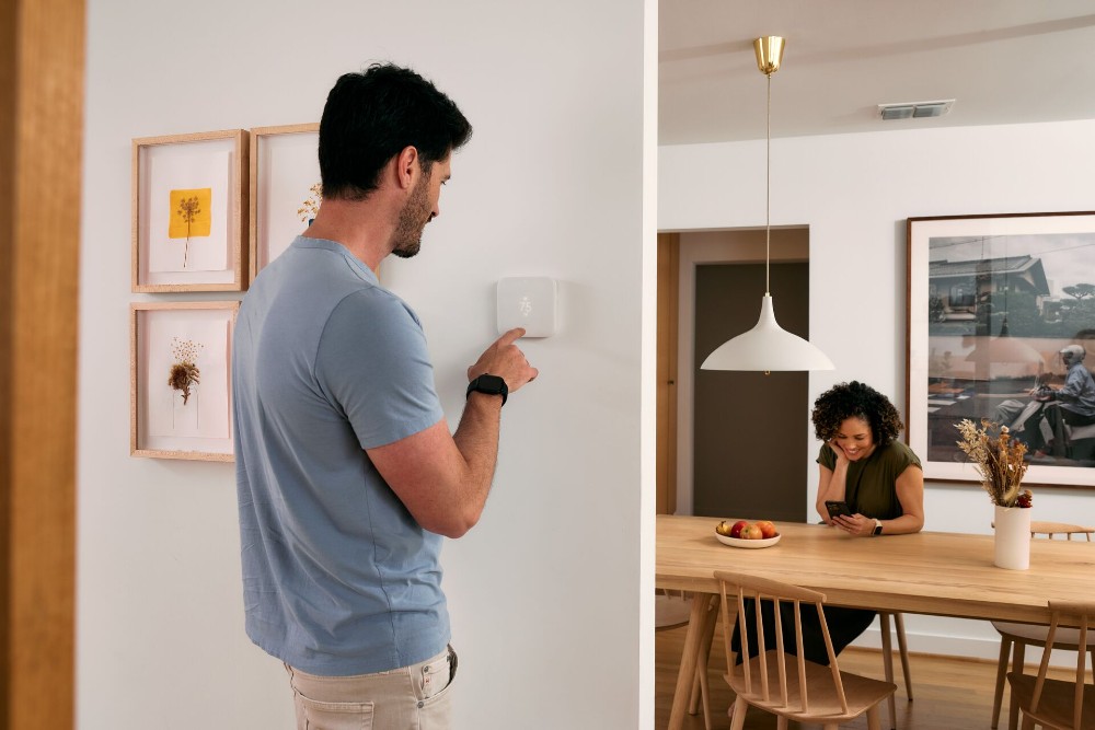 Vivint Smart Thermostat.